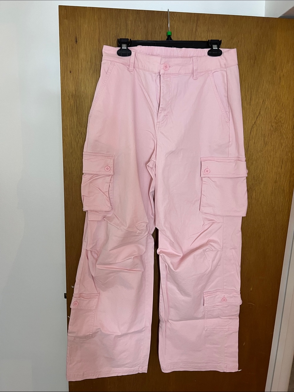 Ladies cargo pants. Size Medium